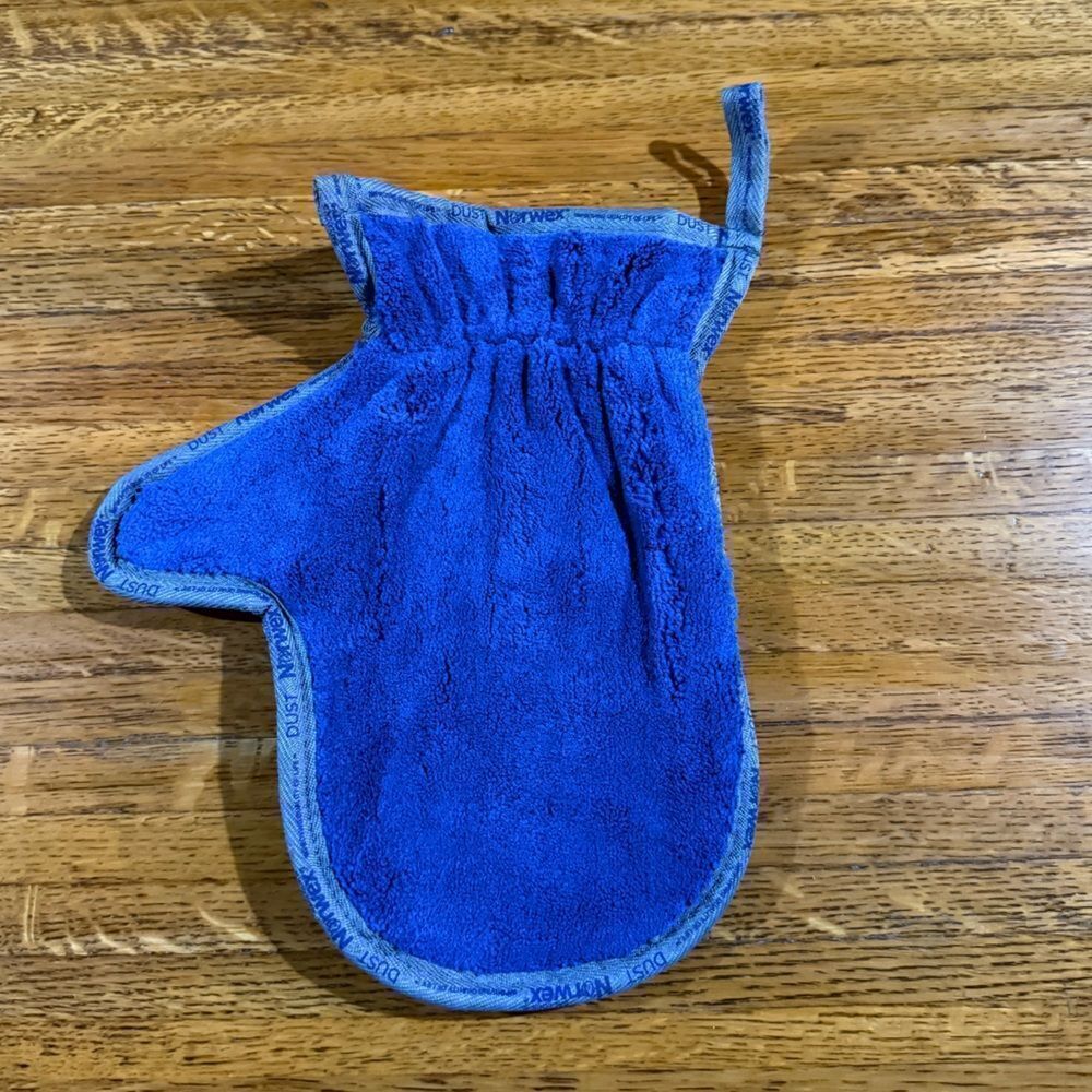 Norwex Dusting Mitt LE Dark Blue NWOT